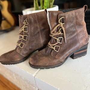 Sorel Cate Bootie • Size 10